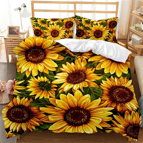 comforter with sunflowers